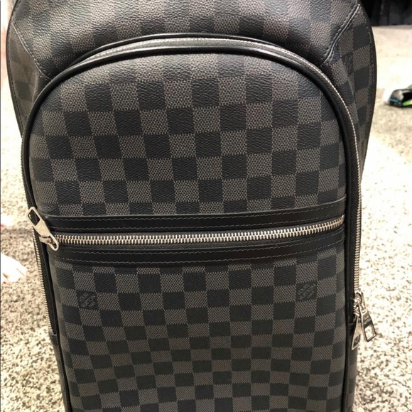 LV MICHAEL BACKPACK - Picture 4 of 8